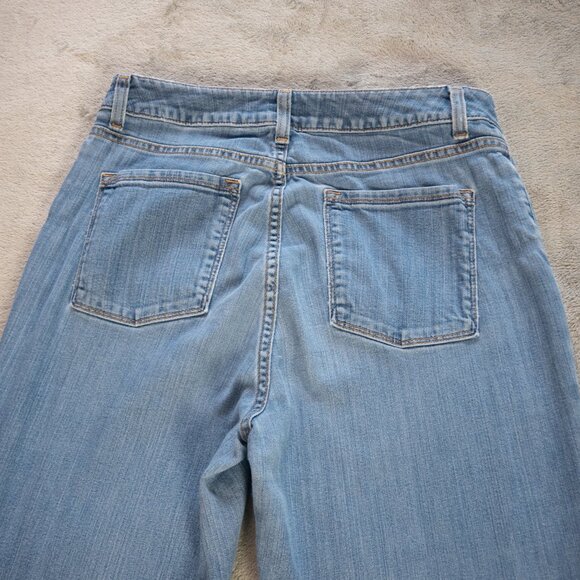 L.L. Bean Classic Fit Women’s Jeans Sz 10R Light Wash Straight Leg Denim Pants - Picture 5 of 13
